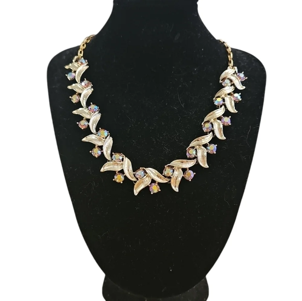 Coro 1950’s Aurora Borealis & Textured Leaf Choker Necklace